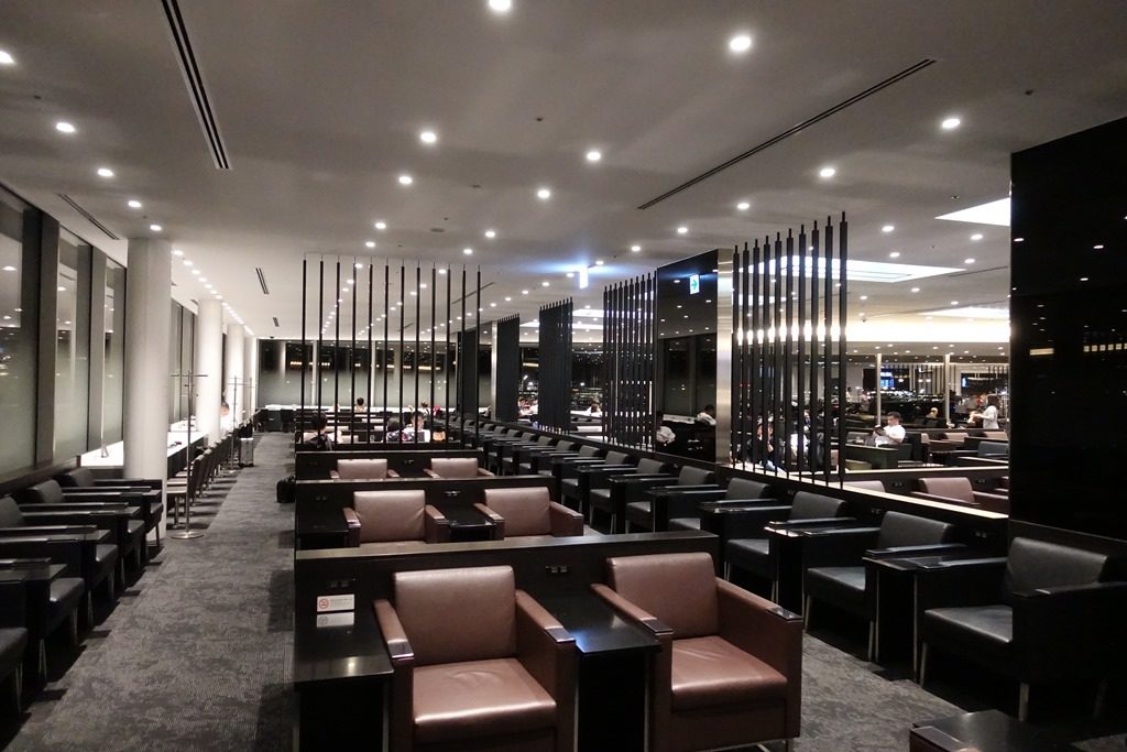 羽田空港 国際線ターミナル Ana Lounge レビュー 2つのanaラウンジの比較と違い とりあえずバンクーバー