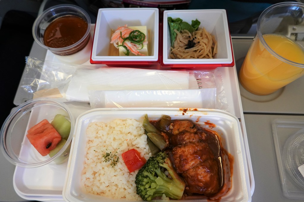 JAL台北エコノミークラス機内食