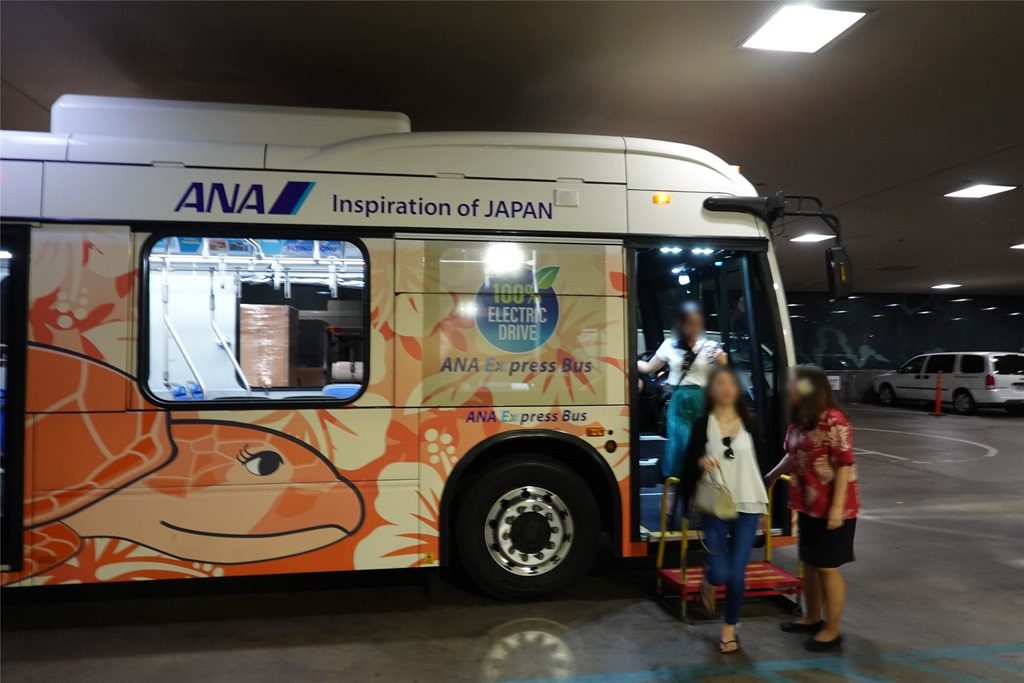 ワイキキ アラモアナのanaシャトル Ana Express Bus Anaエクスプレスバス レビュー とりあえずバンクーバー